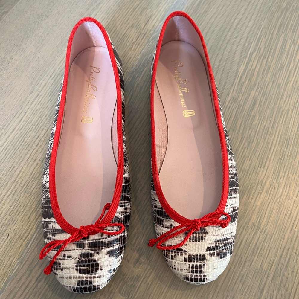 Pretty Ballerinas flats Size 40